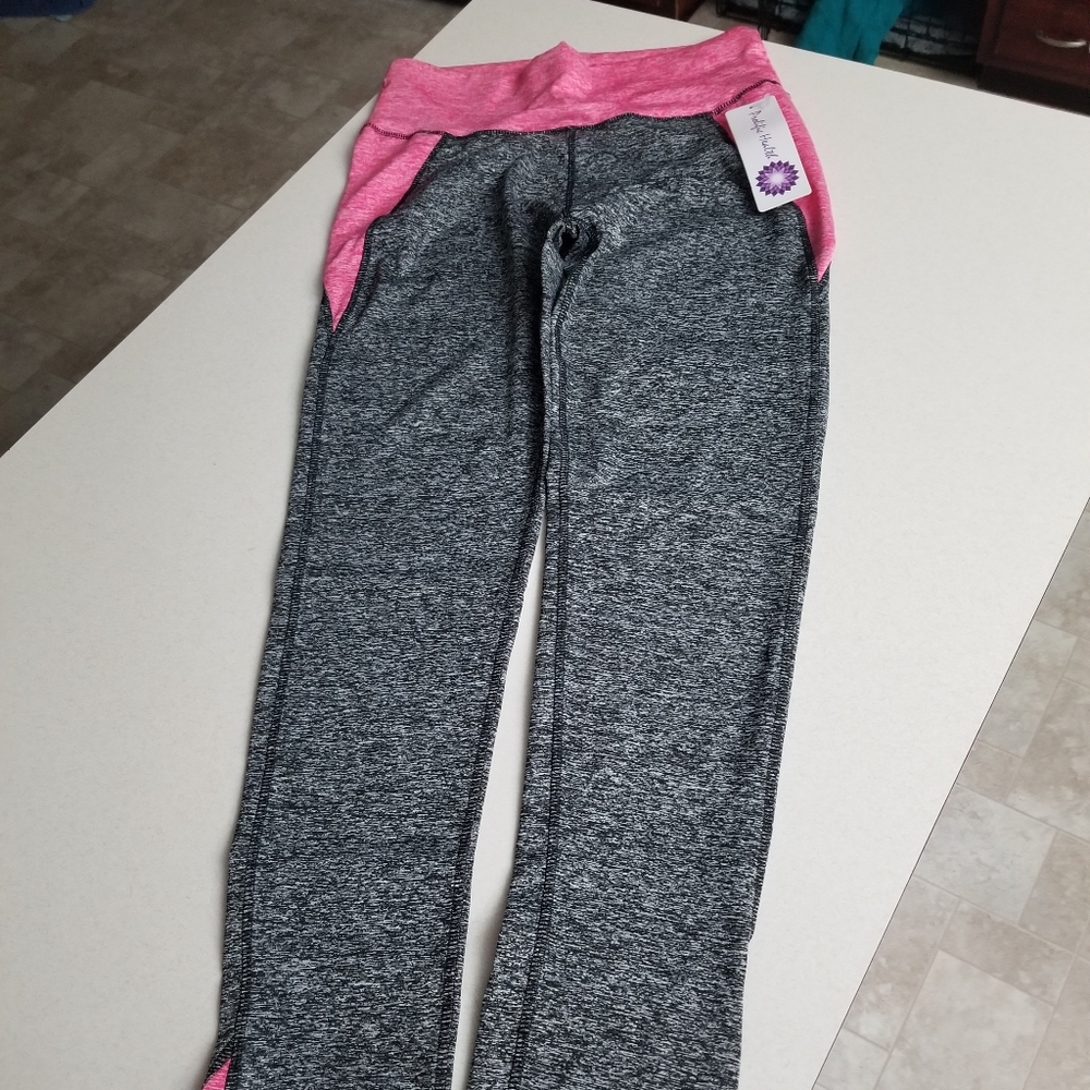 Long athletic workout pants